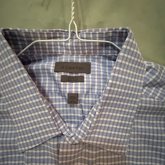 Calvin Klein Slim Fit Long Sleeve Dress Shirt Checkered - Picture 2 of 3